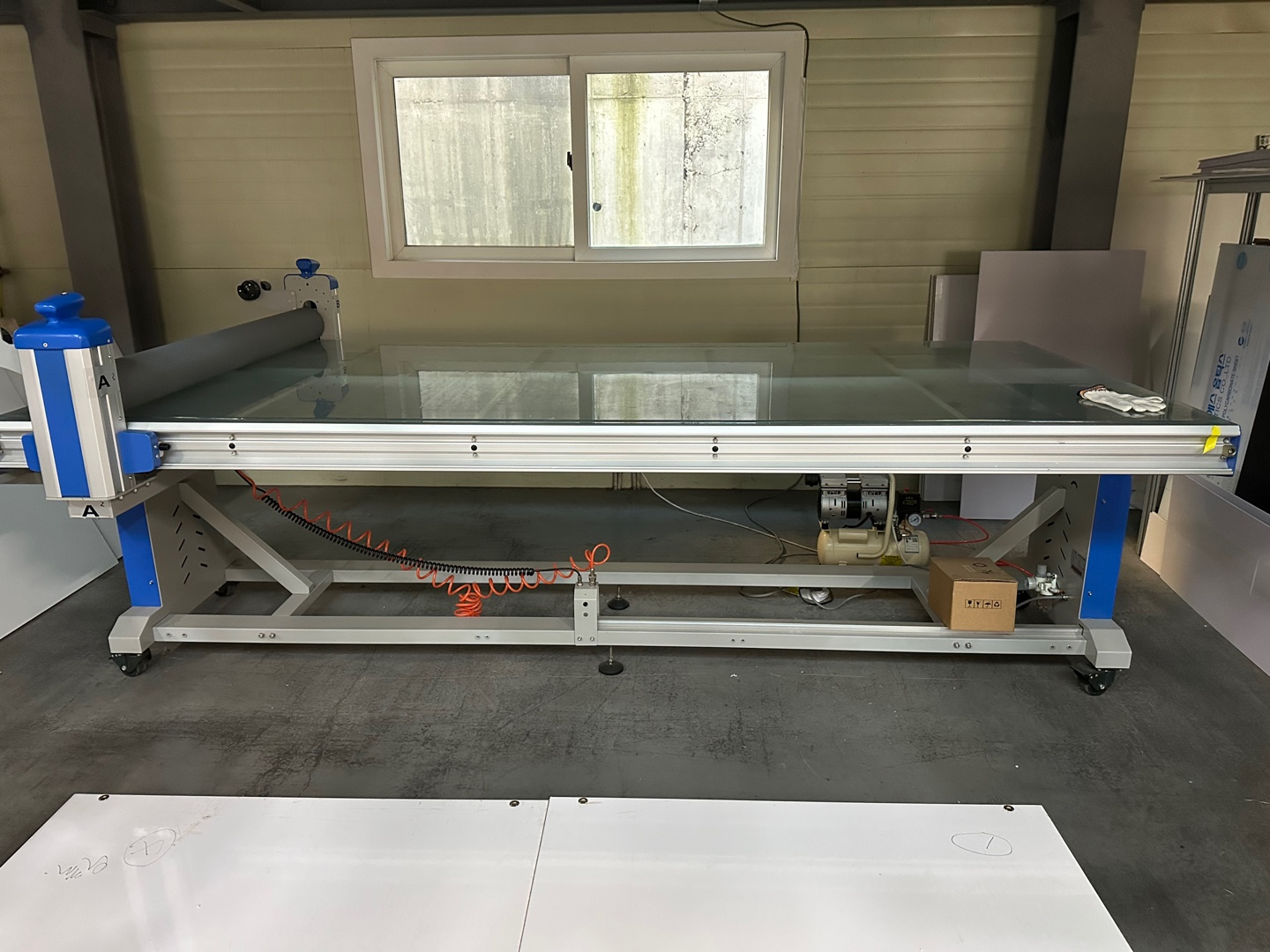 Graphic Finishing Equipment at the GROUP MCO factory