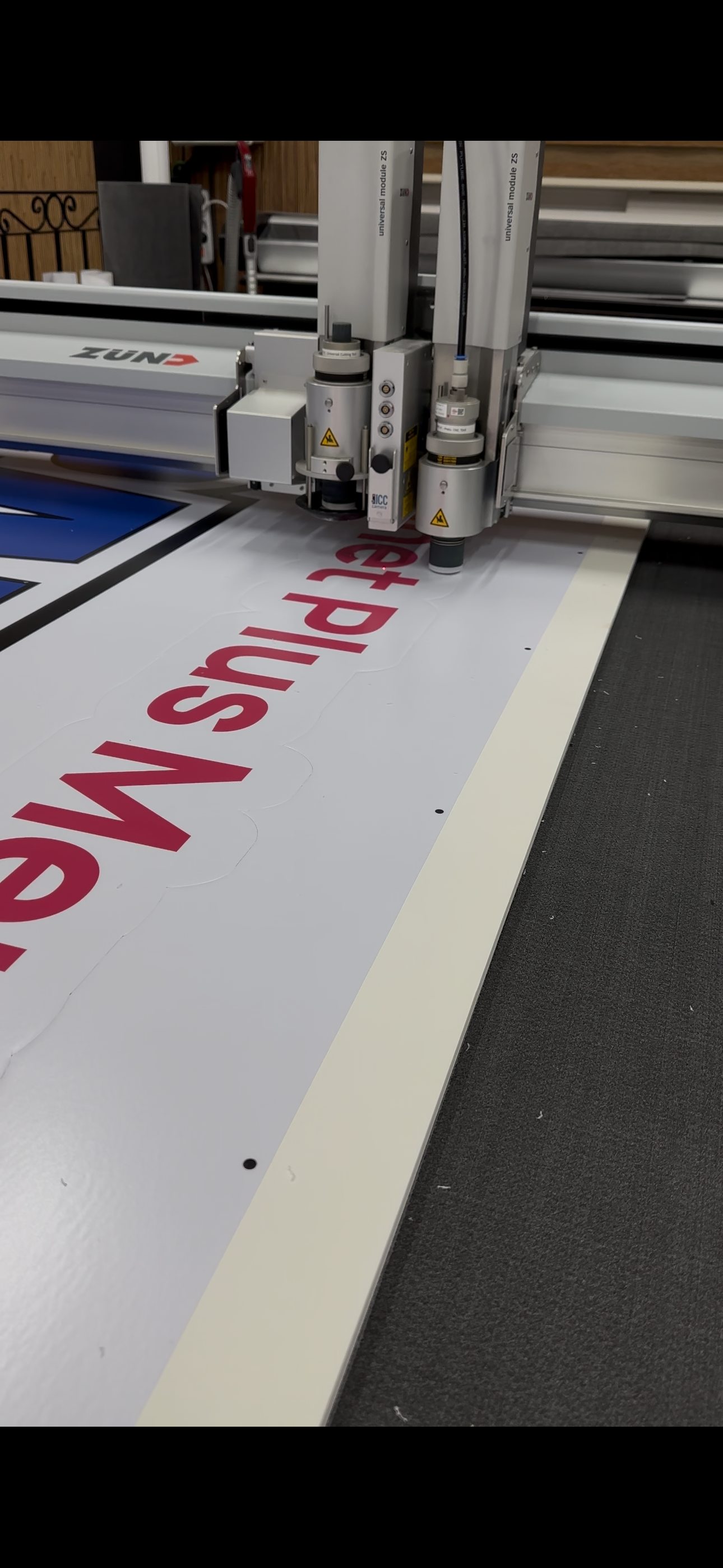 ZUND Digital Cutting System at the GROUP MCO factory