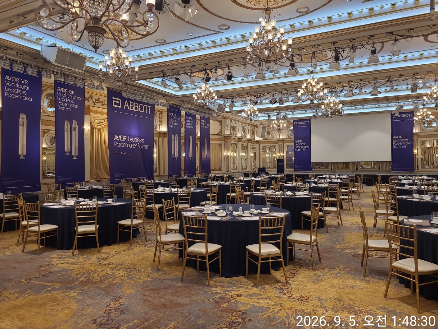 Overview of the convention banner installation